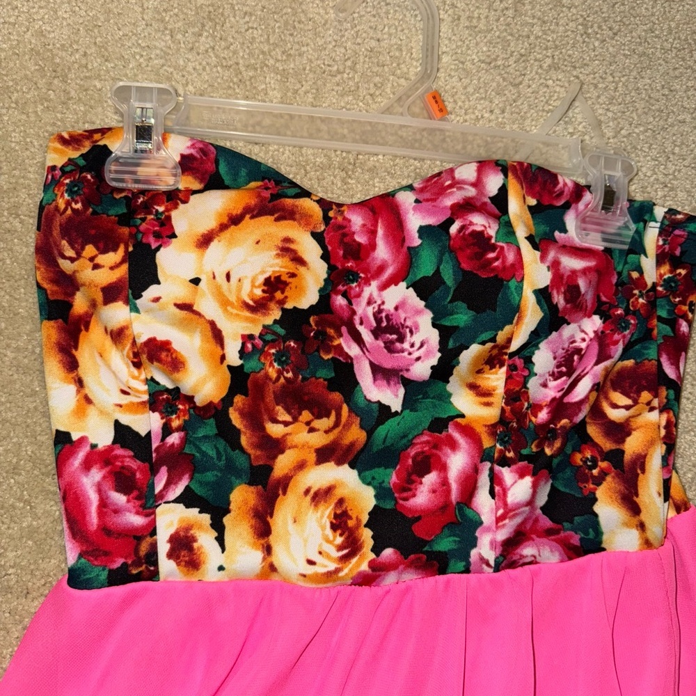 Style Rack Floral Top with Bright Pink Skirt Mini Dress - Picture 2 of 4